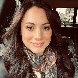 Meet your Posher, Angela